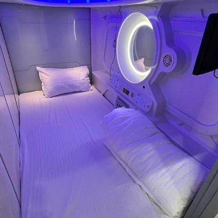 ホテル Astropods ムンバイ エクステリア 写真